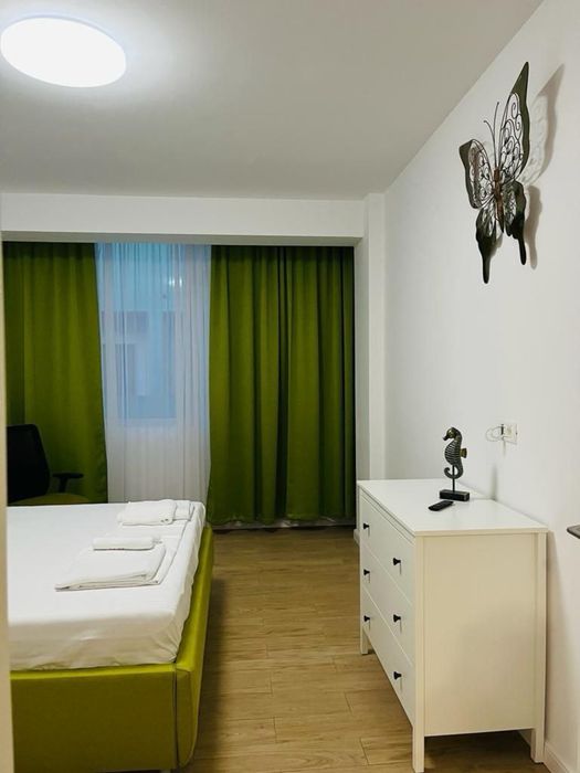 Apartament 3 camere, lux, Mamaia Nord — 30m de plajă