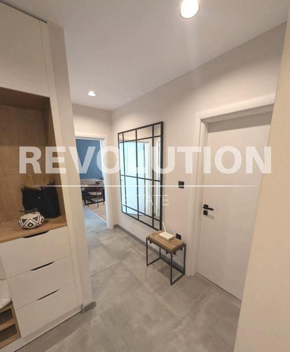 Дава се под наем Тристаен апартамент в Варна, ВИНС - 75 кв.м за 1047.03 € - Снимка #7