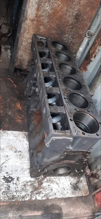 Блок на  Caterpillar с13 индустриальный