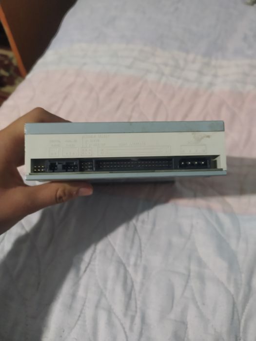 Blok ptitaniya CD DVD va operativka