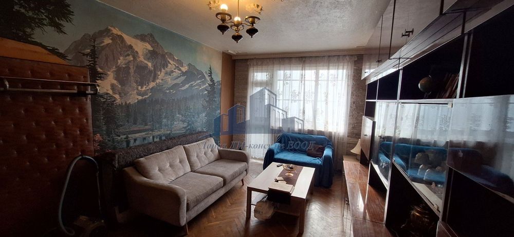 Продава се Многостаен апартамент в Шумен, Военно училище - 110 кв.м за 1159 €/кв.м - Снимка #1