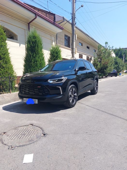 Tracker Premier 2023 yil. Srochno Sotiladi.  Kraska Toza. Benzinda.