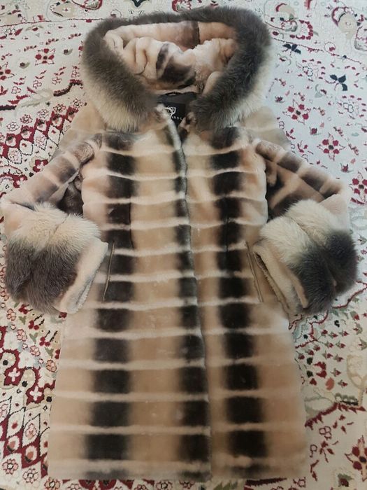 шуба. цигейковая