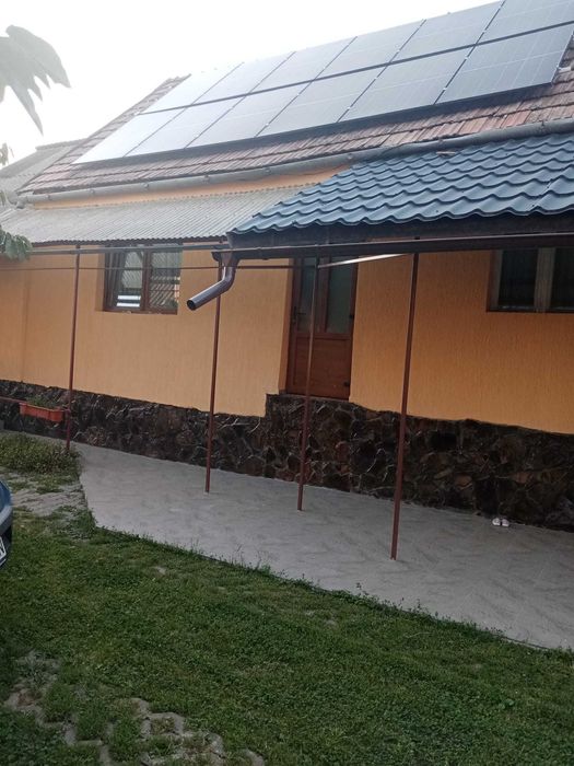 Vand casa 4 camere in Ideciu de Sus, zona centrala