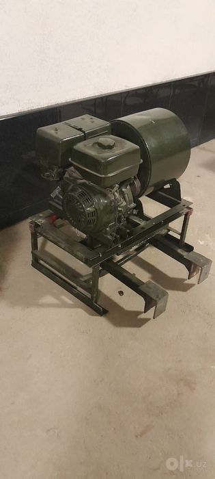Rasmda shamollatish, chiqarish yoki havo ta'minoti tizimlarida ishlat.