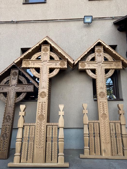 Troițe și cruci ortodoxe