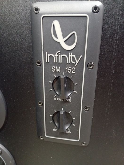 Тонколони Infinity SM-152
