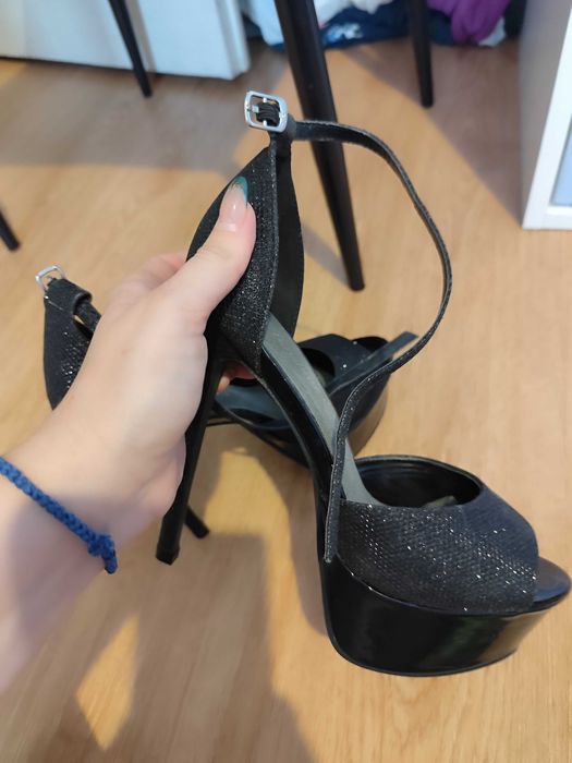 Официални сандали на висок ток