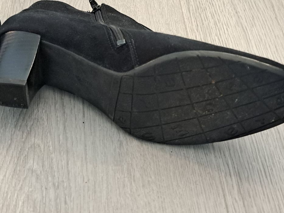 Botine piele intoarsa Bata