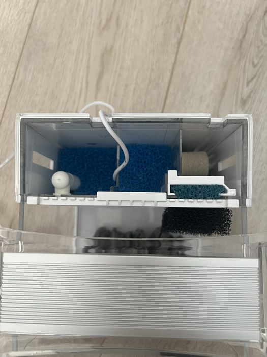 Мини аквариум 3,6 л- бял, с филтър, LED и декорация ГОТОВ ЗА ПОЛЗВАНЕ