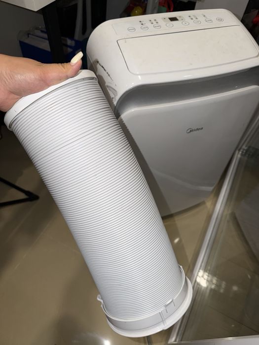 Продам напольный кондиционер MIDEA
