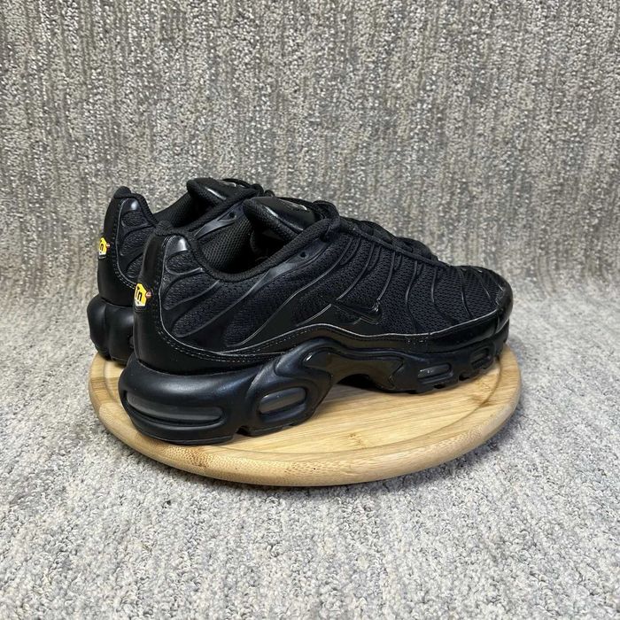 CLASSIC Nike Air Max TN Plus Triple Black (от/до 36-46 номер)