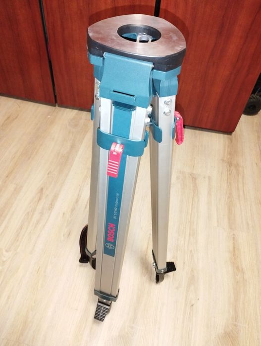 Trepied Profesional Bosch BT 170 HD – Nou, Neutilizat (Heavy Duty)