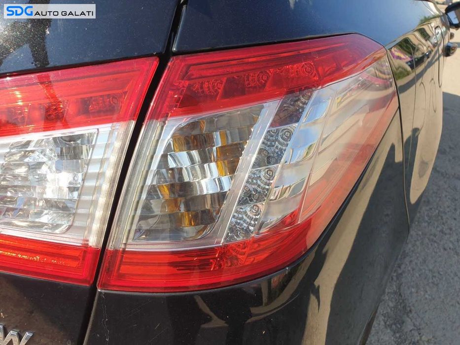 Tripla Lampa Stop Dreapta de pe Caroserie Peugeot 508 SW Break Combi 2010 - 2014 [Q5819]