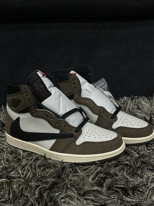 Jordan 1 High x Travis Scott Mocha