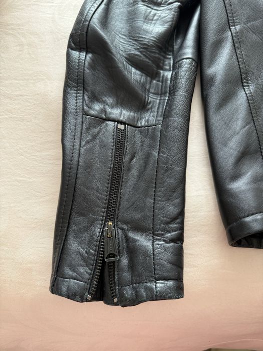 Replay кожено яке размер M