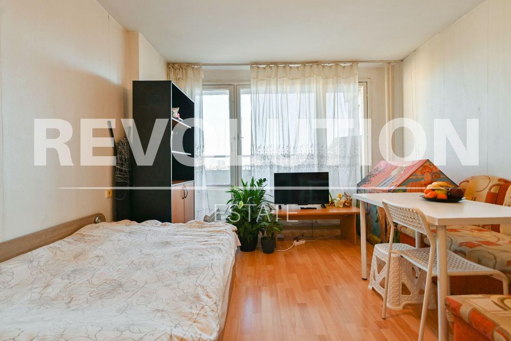 Едностаен апартамент в ж.к. Сухата река.