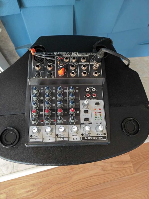 2 boxe Yamaha MSR-400+ mixer si cabluri incluse