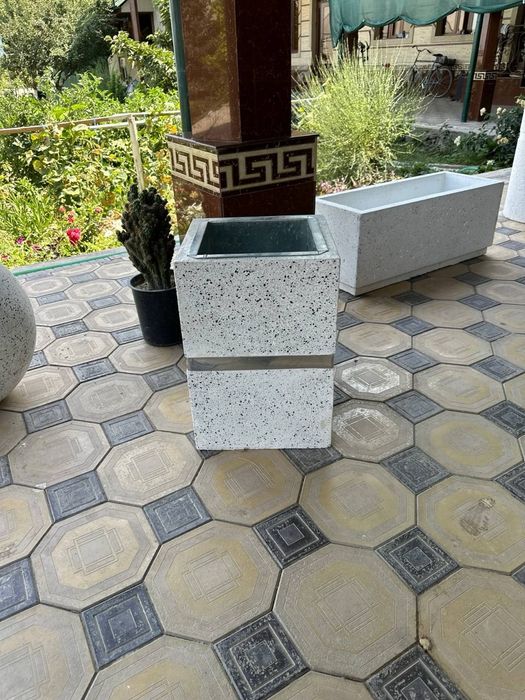 Beton skameykalar va dekorativ buyumlar sotiladi!