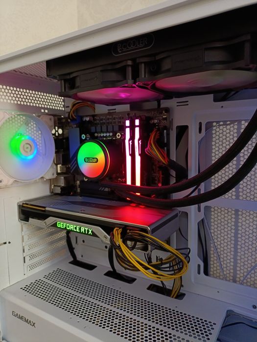 Игровой ПК нового поколения DDR5 в белом корпусе, мощная сборка
