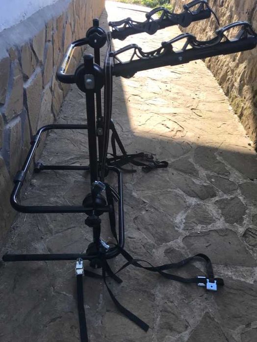 Багажник за велосипеди за кола