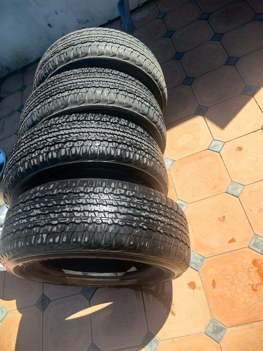 Резина 265/60 R18 от прадо.
