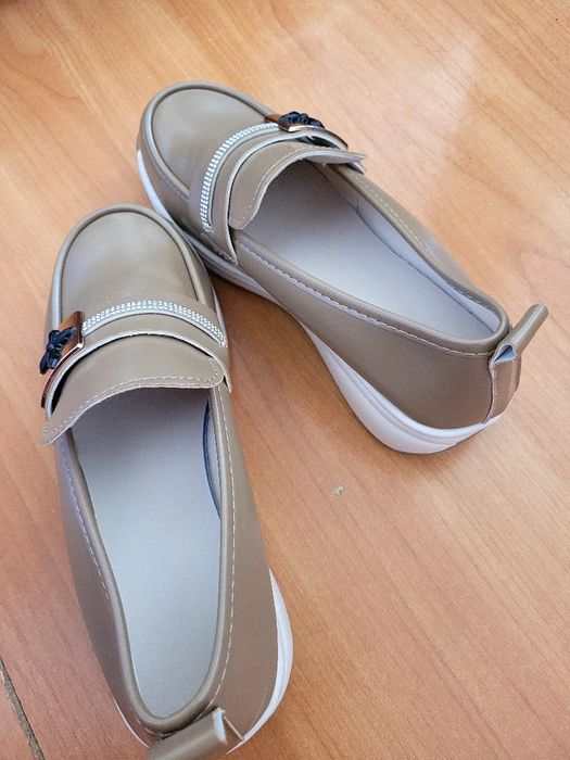 Женская обувь (лофер)