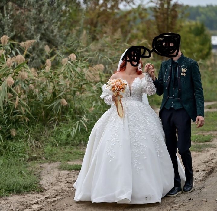 Rochita mireasa tip printesa!