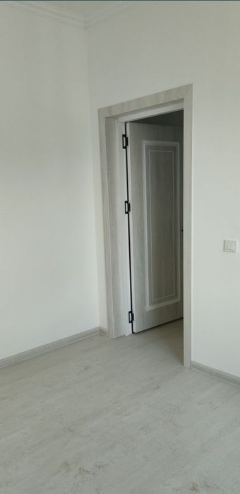 Olmos mahallada uy sotiladi srochniy