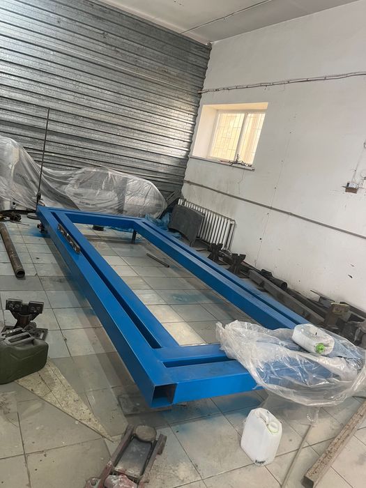 Робот стапель для вытяжки кузова