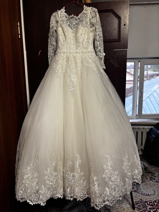 Свадебный платье