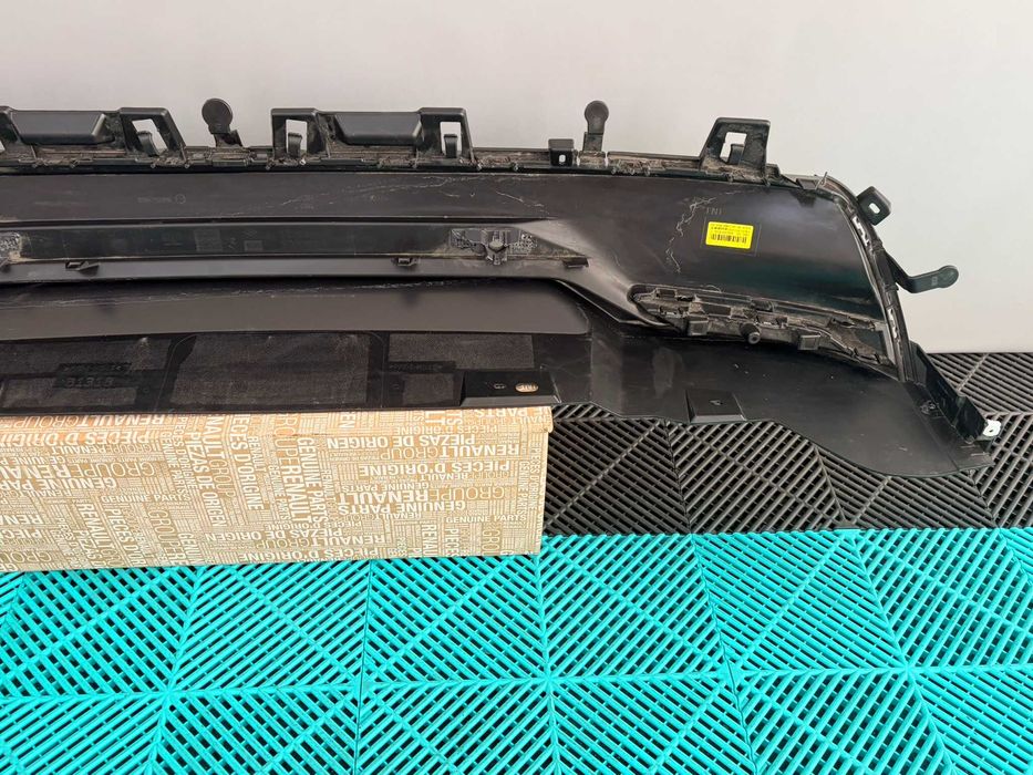 Spoiler bara spate Renault Clio 6 2024+ nou original Renault