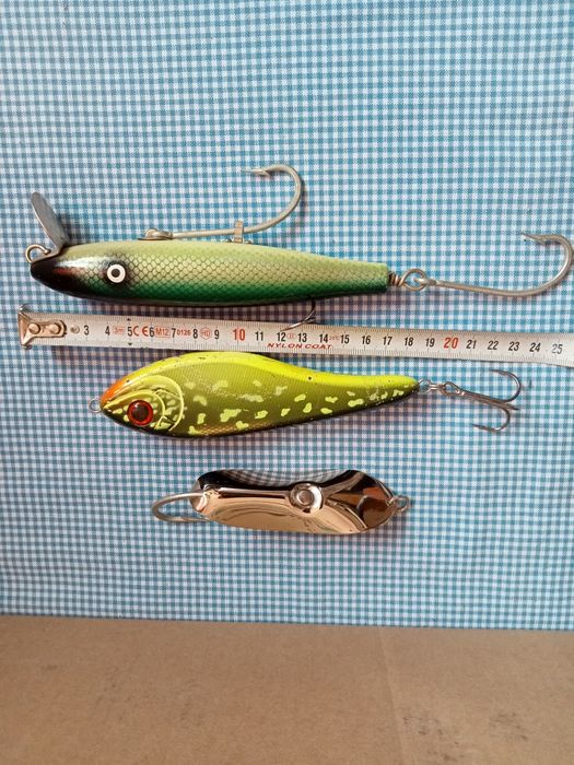 Woblere,baby buster strike pro,și linguriță Dam ,dimensiuni mari