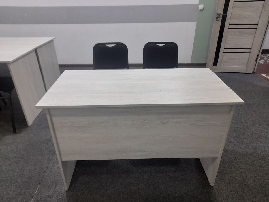 Парты со стулями , 3 доски в подарок