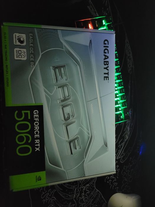 Продам видео карту хорошем состоянии  название карточки rts 5060 gb 8