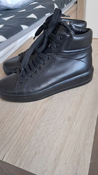 Papuci Prada originali