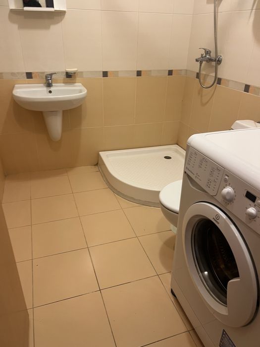 Продавам студио слънчев бряг (първа линия)