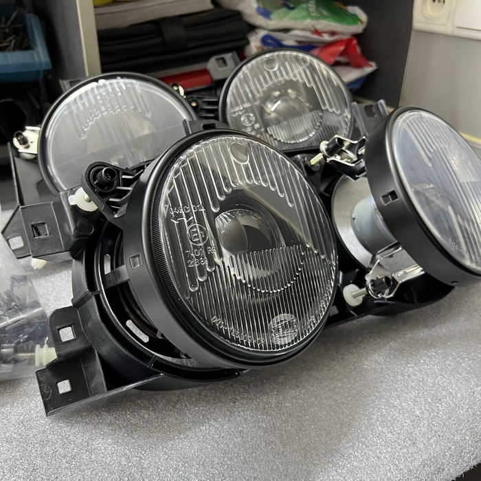 Новые ориг фары HELLA BLACK bmw e34 e32 бмв е34 е32