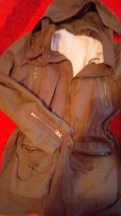 Парка с подплата, която се маха