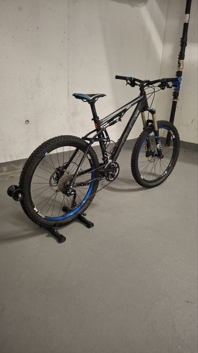 Bicicleta Cube AMS