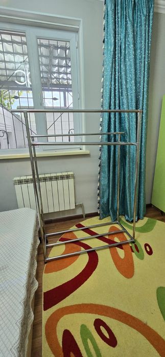 Вешалка стойка б/у