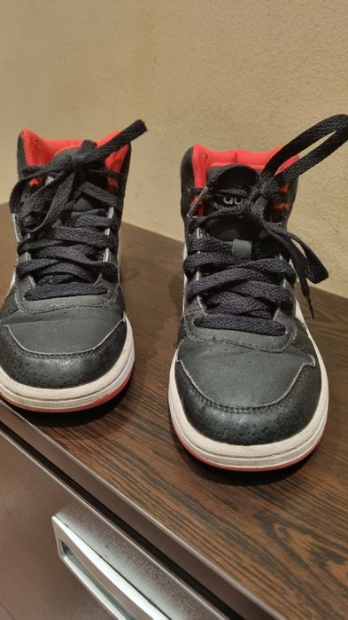 Зимни кецове Adidas