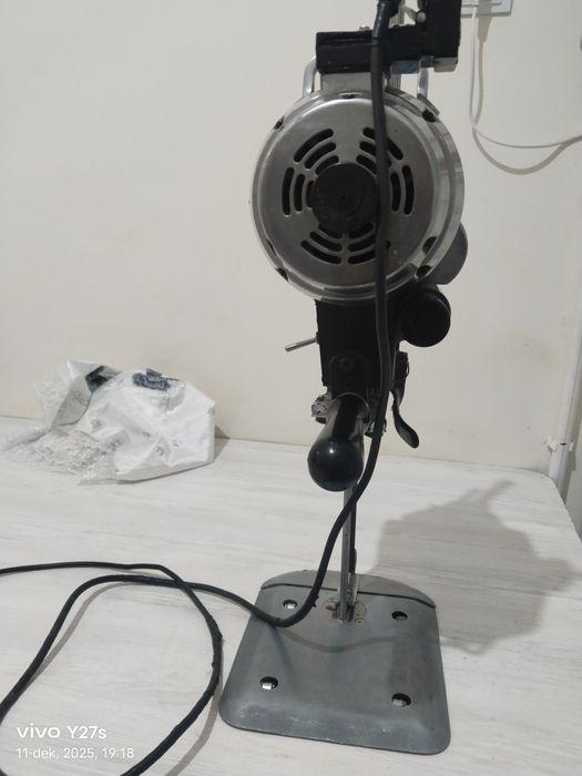 Tikuv qaychisi xolati yangi