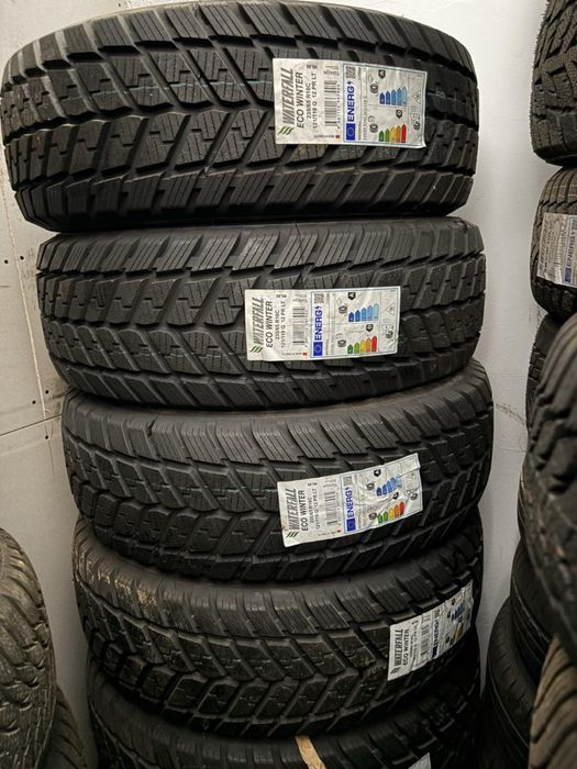 Нови зимни туми  WATERFAL 235/65/16C