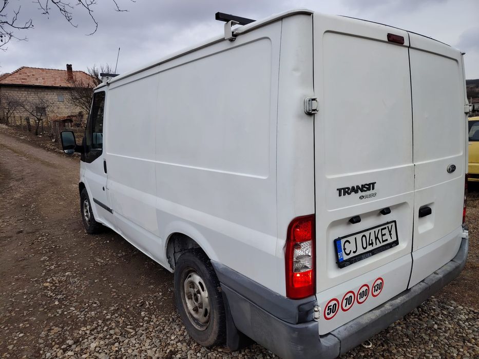 Duba Ford transit autoutilitara 2010