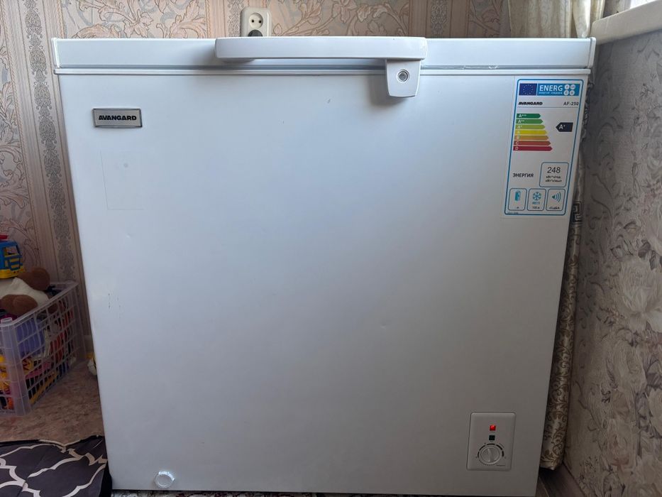 Морозильник Avangard