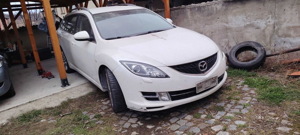 Продавам Мазда 6 на части
