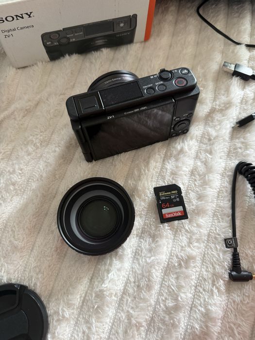 Камера Sony ZV1