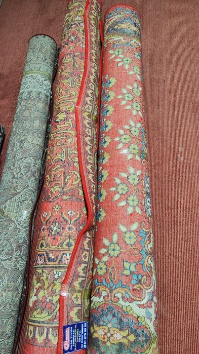 Xiva gilami sotiladi