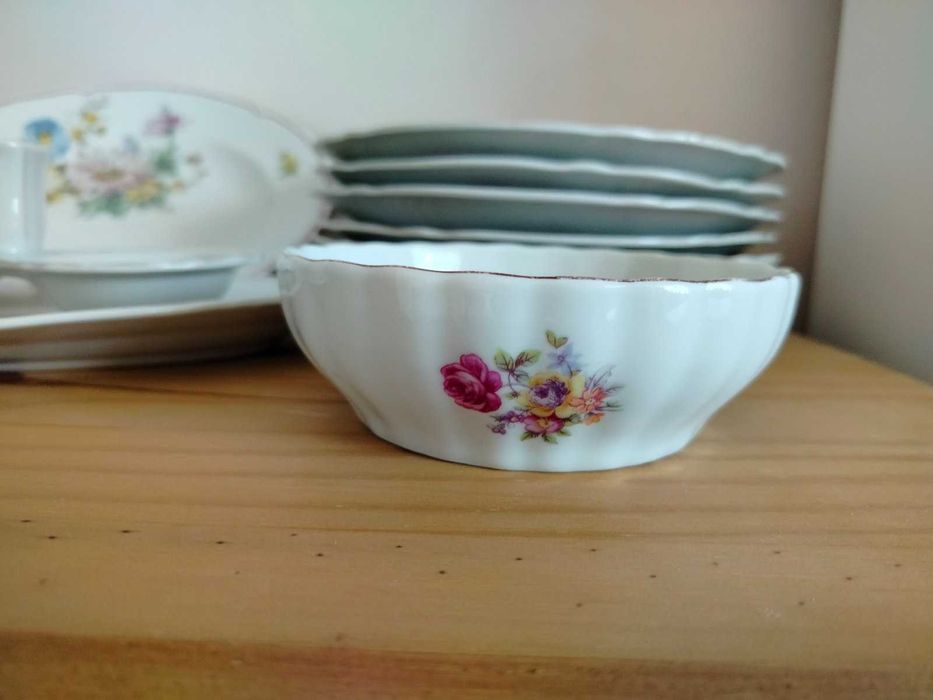 Порцеланови чинии и съдове РЕТРО 9 бр. ПАКЕТНА цена